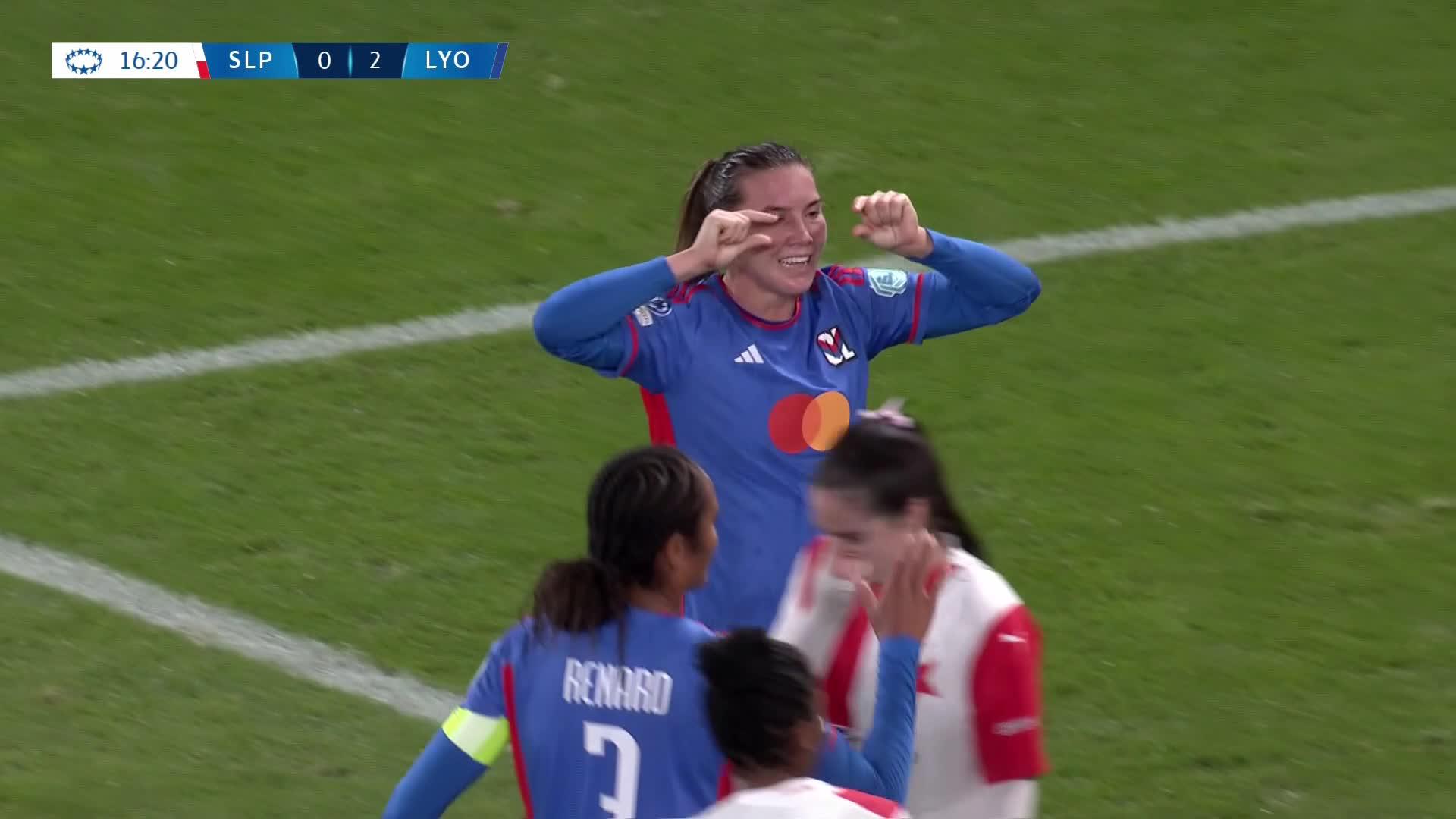 Vanessa Gilles adds a third 👀Lyon have taken the earliest 3 goal lead in a UWCL group stage match (17th minute).🏴󠁧󠁢󠁥󠁮󠁧󠁿 🎙️ 👉  🎙️ 👉  🎙️ 👉