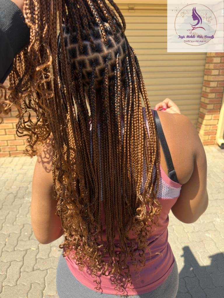 Ladies, I offer the services you love.
I plait you at the comfort of your own home.
Below are the Knotless Medium Braids.
Please open the thread and please Rt.

#skeemsaam • Pretoria East • #Scandal • #mobilehairdresser • IEC • #FetchYourBody2023