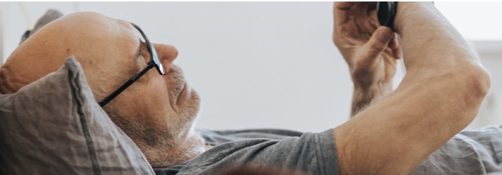 Dr. Rebecca Robbins (PhD) tweet media