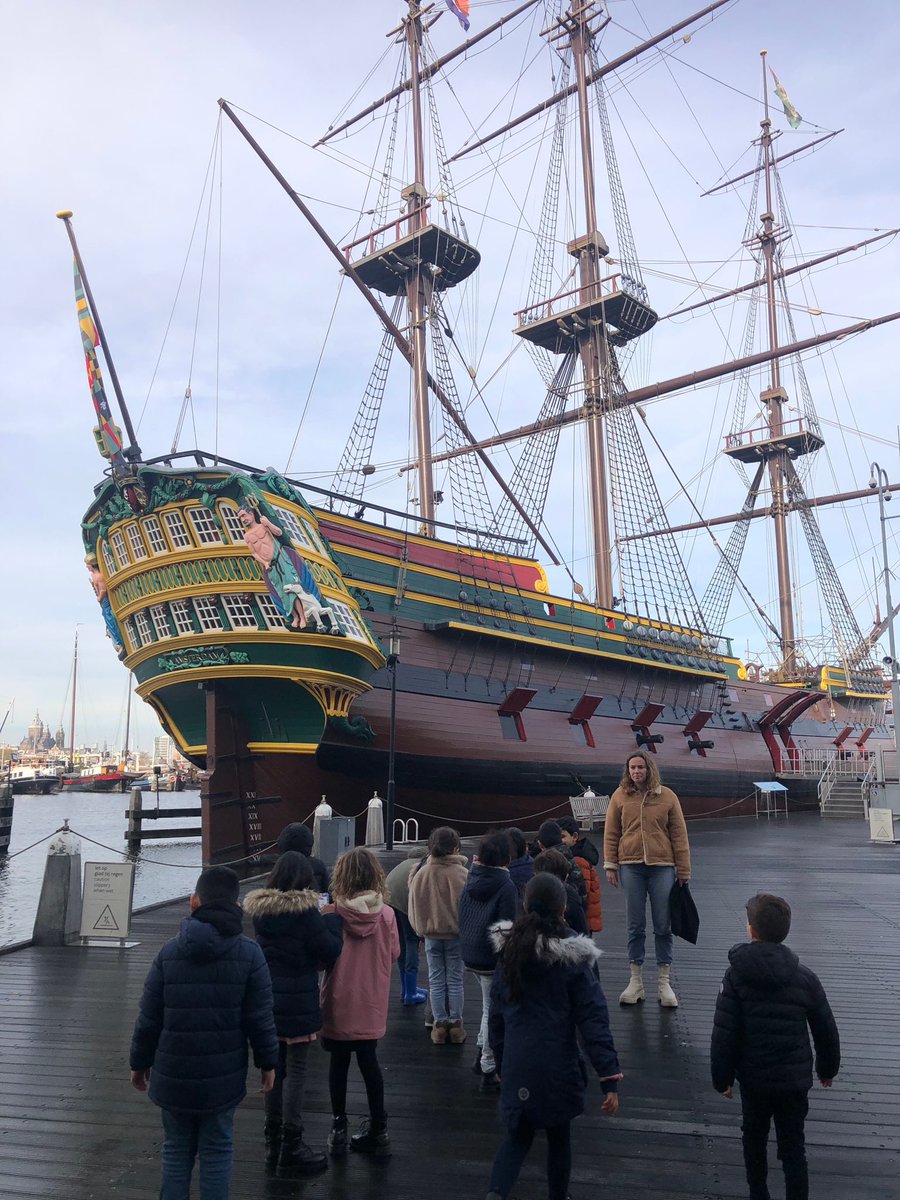schoolaliman3's tweet photo. Een bezoek aan het Scheepvaartmuseum door leerjaar 4

#scheepvaartmuseum #burgerschap #milieu https://t.co/w2GqYkXKxs