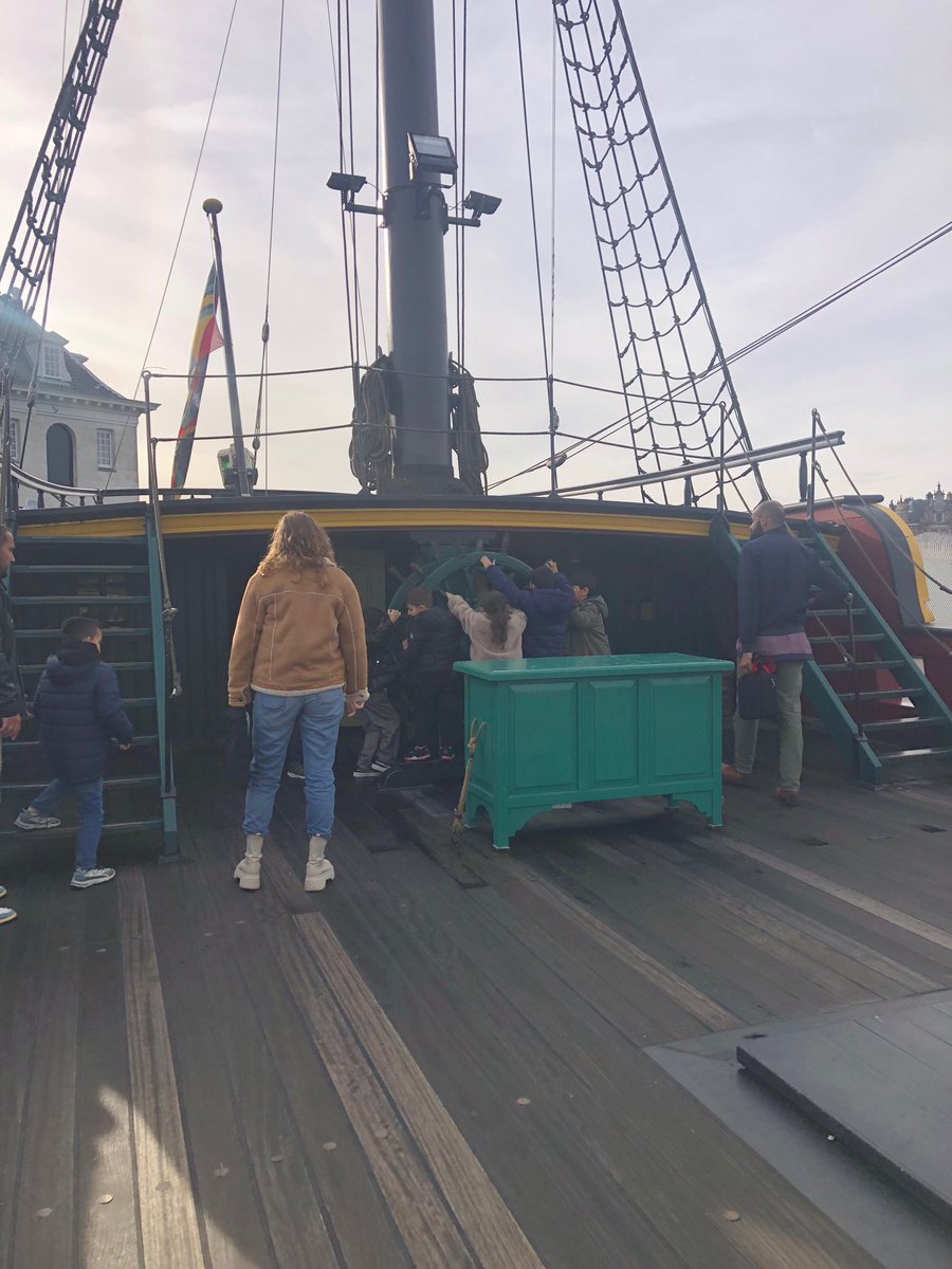 schoolaliman3's tweet photo. Een bezoek aan het Scheepvaartmuseum door leerjaar 4

#scheepvaartmuseum #burgerschap #milieu https://t.co/w2GqYkXKxs
