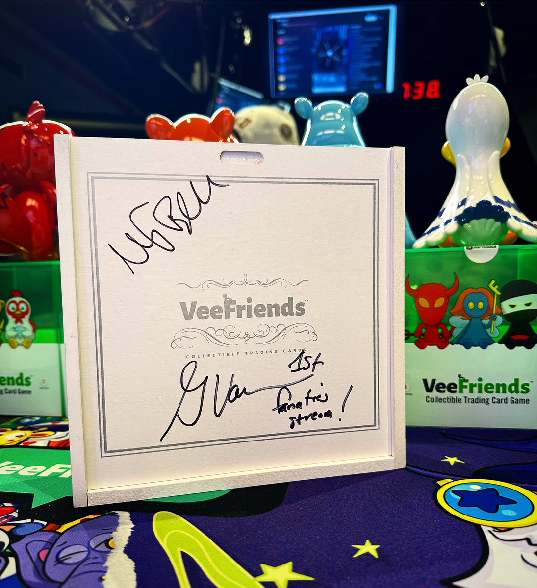 VeeFriends Cards tweet media