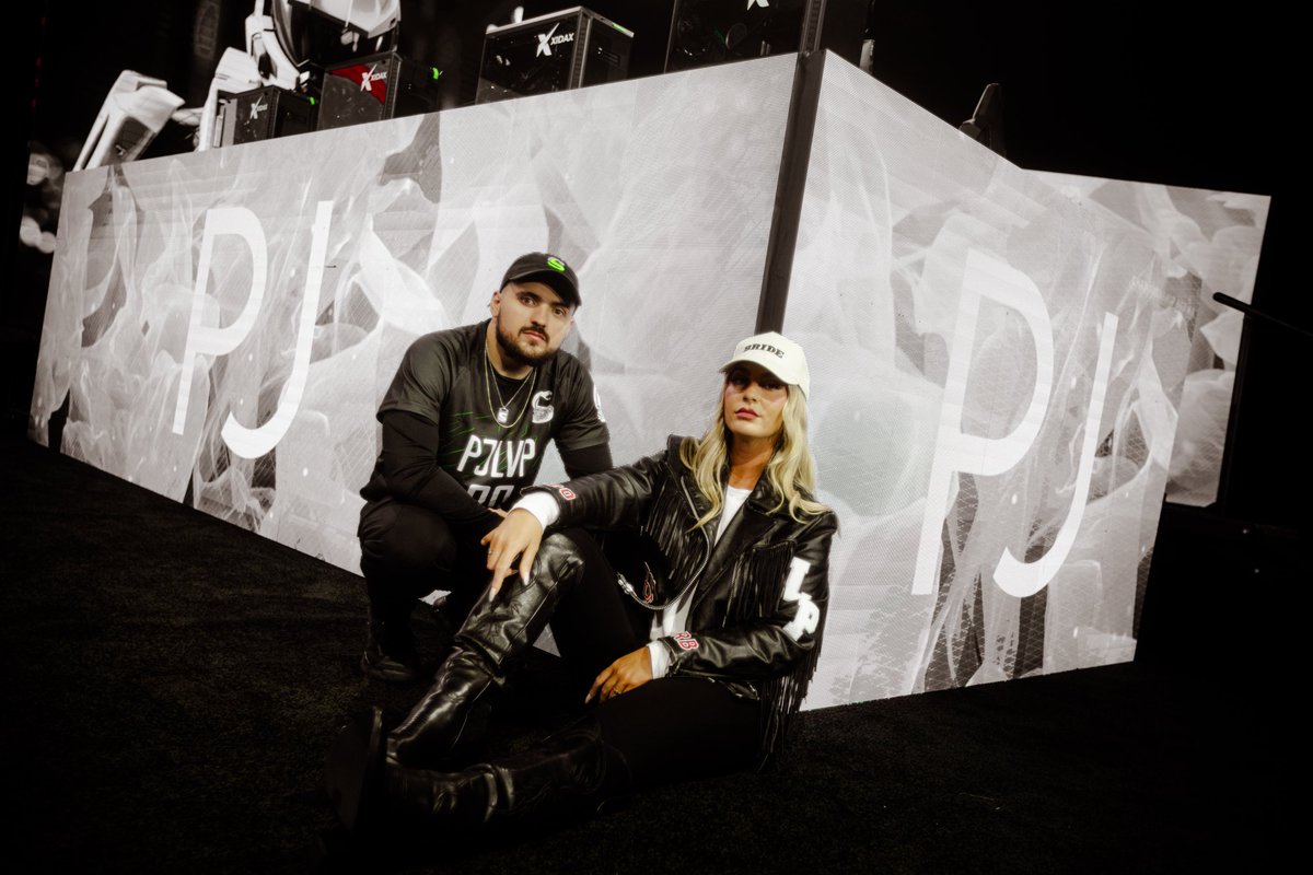 Lottie Van-Praag tweet media