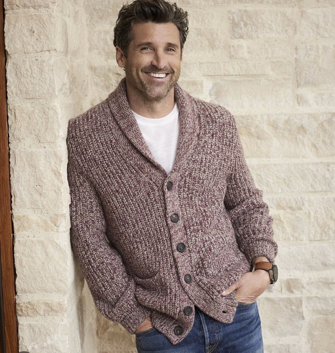 Amyrmia's tweet photo. Comunque io me lo meritavo uno come ￼Patrick Dempsey https://t.co/Slif28fCNp