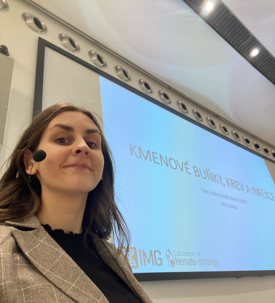 Karolína Vaníčková (@vanickovakarol) on Twitter photo Got to represent the @AlberichJorda lab at the Open House Day at <a href="/imgprague/">Institute of Molecular Genetics</a> today. What a cool experience explaining our hematology research to high school students! 👩🔬 Got to represent the @AlberichJorda lab at the Open House Day at <a href="/imgprague/">Institute of Molecular Genetics</a> today. What a cool experience explaining our hematology research to high school students! 👩🔬