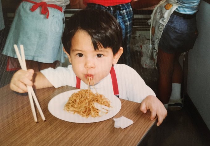 西村ニーナ、誕生日を迎えました🎉🎂 これからも変わらずマイペースに西村ニーナで居たいと思います😚👍🏻わーい💕 https://t.co/suYVYirAk1