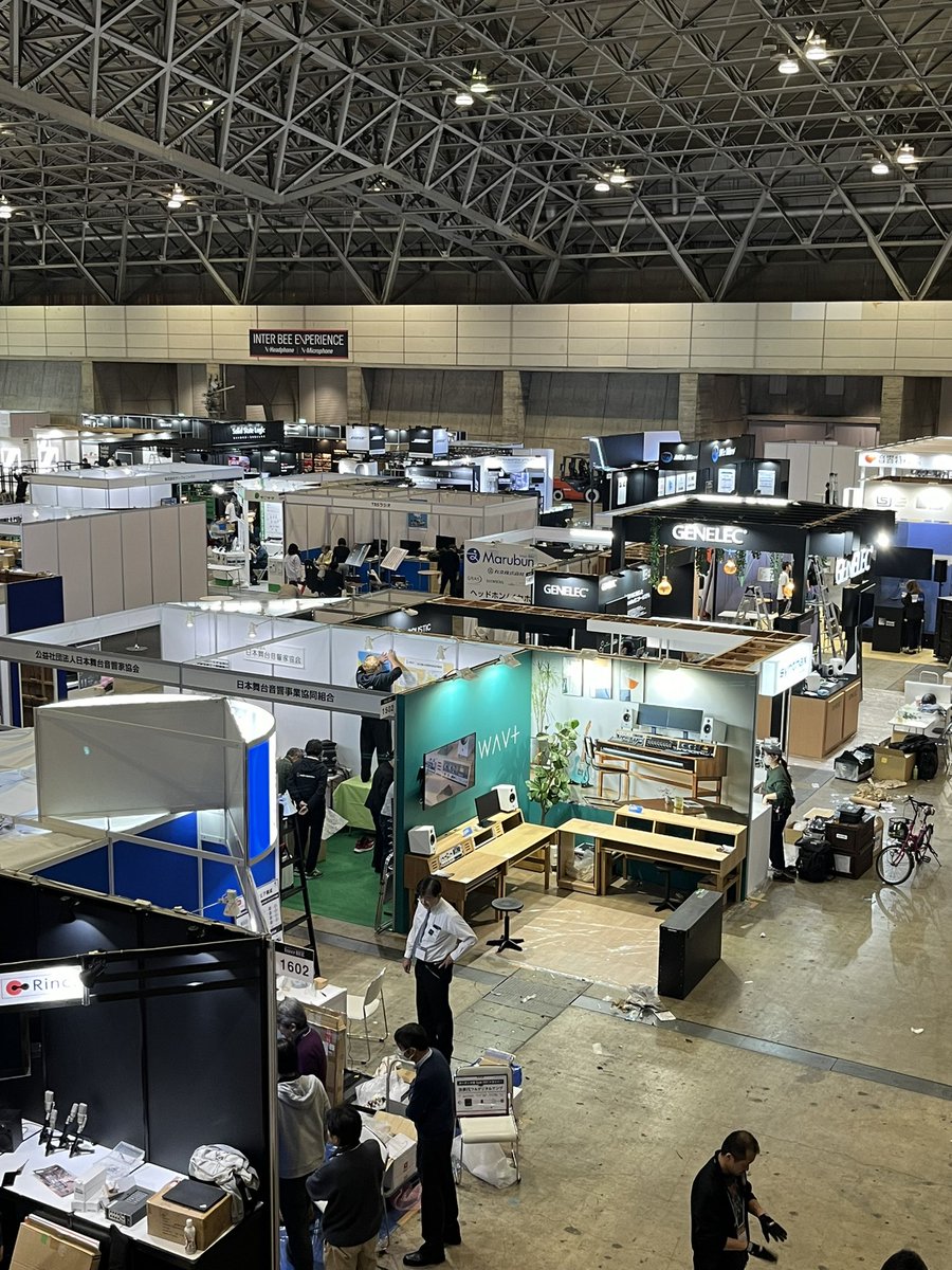 WAVplus_'s tweet photo. ブースが出来上がりました!
11/15,16,17でInterBEEにて展示致します。
新商品「.mudesk 1」「.murack」も展示。
是非お越しの際はお立ち寄り下さい。
#InterBEE #interbee2023 #mudesk #wavplus https://t.co/KpszMB8GX5