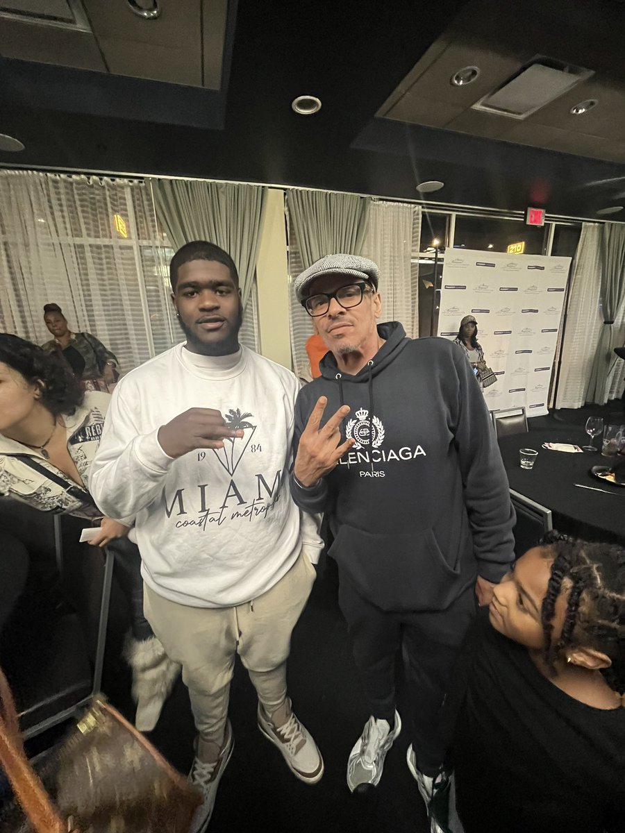 mizzalderman's tweet photo. My son had an amazing time last night at the Steve Harvey Foundation Toy drive, and met a couple of amazing people who believe he is an amazing kid. He worked the room like he owned it and was gifted opportunities and offers last night that others would wish for.
#TJBarrington https://t.co/fFlE89CYl6