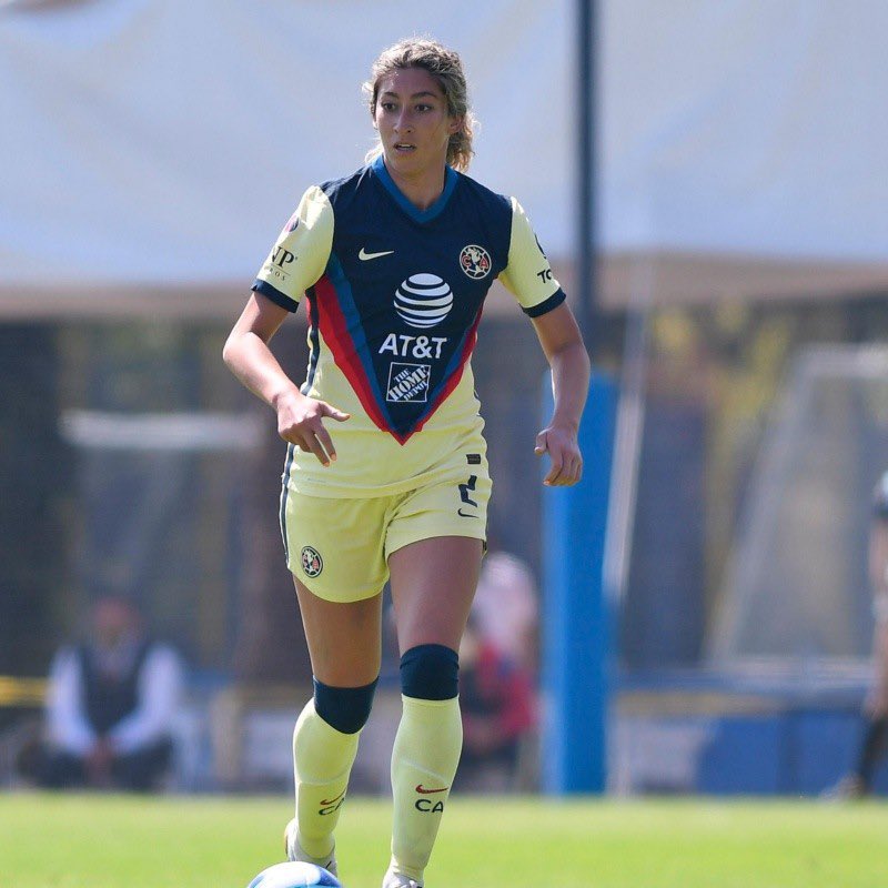 voltasport's tweet photo. 🇲🇽 Jocelyn Marie 𝐉𝐎𝐒𝐒 𝐎𝐑𝐄𝐉𝐄𝐋 Tavares
📍 Fountain Valley, California 🇺🇸 14/11/1996
🏟 Def./Med. 🌎 @Miseleccionfem (19)
👚 #LAGalaxyOC @CSFAAmbillyFem @XolosFemenil @AmericaFemenil 
La internacional mexicana de origen estadounidense se formó en Colorado Buffaloes. #MEX https://t.co/XmqmeA1e06
