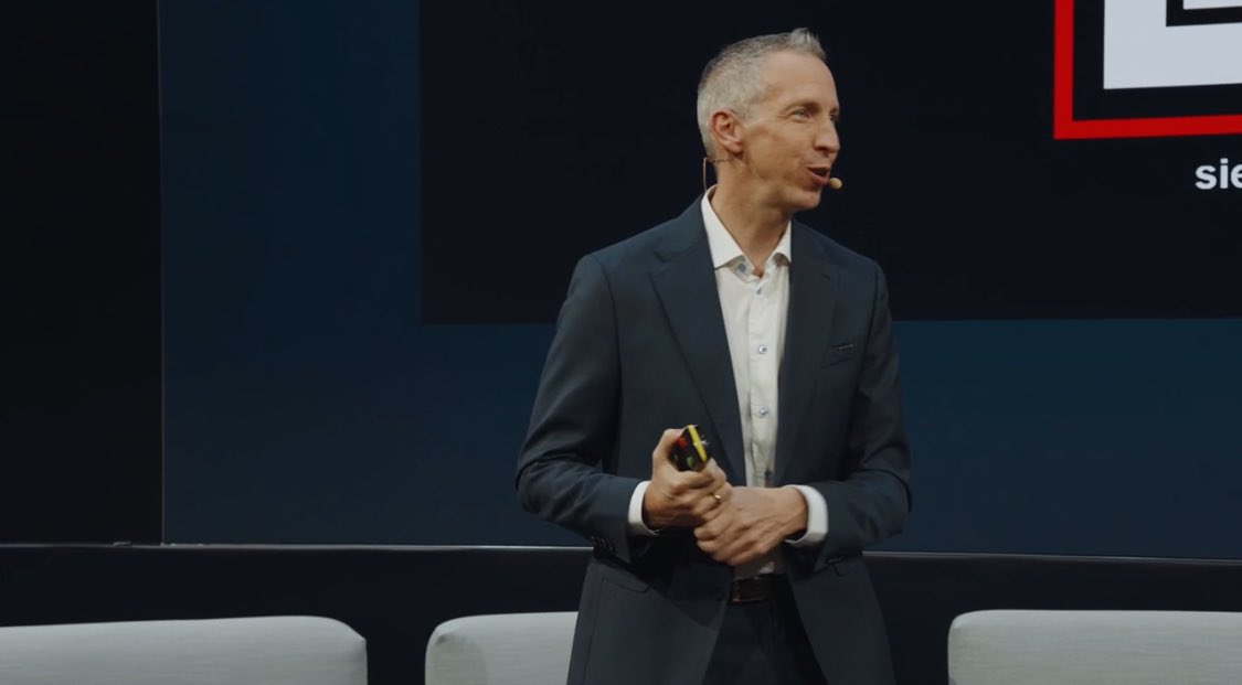 AkwyZ's tweet photo. Tune in live for the Siemens Press Conference! Join us for a hybrid event with showcases of  business cases, new products for intelligent manufacturing, exploring the future of industry with Siemens Industrial Operations X. Hear from @rainer_brehm , CEO Factory Automation at @Siemens AG. #Innovation #Siemens #IndustrialFuture https://t.co/gw6y9YjfwX

@siemensindustry #SPS2023 Sponsored #SIE_SPS #SPS_Live
