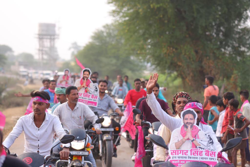 AmitJogi's tweet photo. लोरमी में चारों तरफ यही गूंज,

अतुलनीय, अविस्मरणीय प्यार और आशीर्वाद, निशब्द हूं मैं 🙏 https://t.co/CWHBVFUHk6
