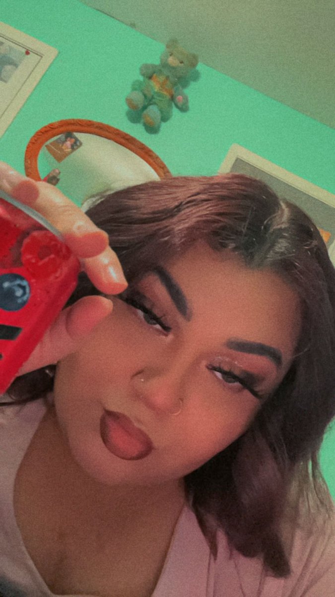 joahnabeauty's tweet photo. 😫🖕 https://t.co/AftoqDffdA