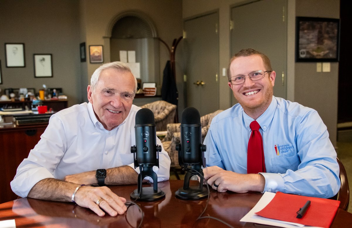 MayorTomHenry's tweet image. Since 1973, the Fort Wayne Children's Choir has been recognized as one of the finest choirs in the nation.
On today's podcast, I spoke with Jonathan Busarow about the choir's proud history and upcoming holiday performance schedule.
Listen here: spoti.fi/46g5OL1