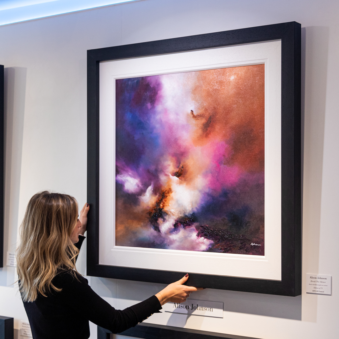 As we enter the colder, darker months, let the magic of art brighten your days and ignite your creativity. 💡 Check out a collection of our bright and bold pieces in the gallery, sure to add vibrancy to your space.