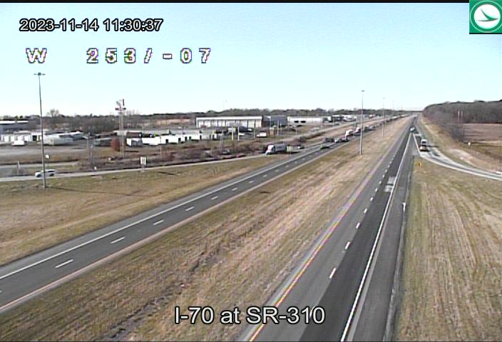 LICKING COUNTY: I-70 remains closed in both directions at SR 310. I-70 WB traffic being detoured to SR 158. I-70 EB traffic being detoured to SR 310. There are multiple alternate routes that can be used to avoid delays. Updates here: ohgo.com/columbus?lt=39…