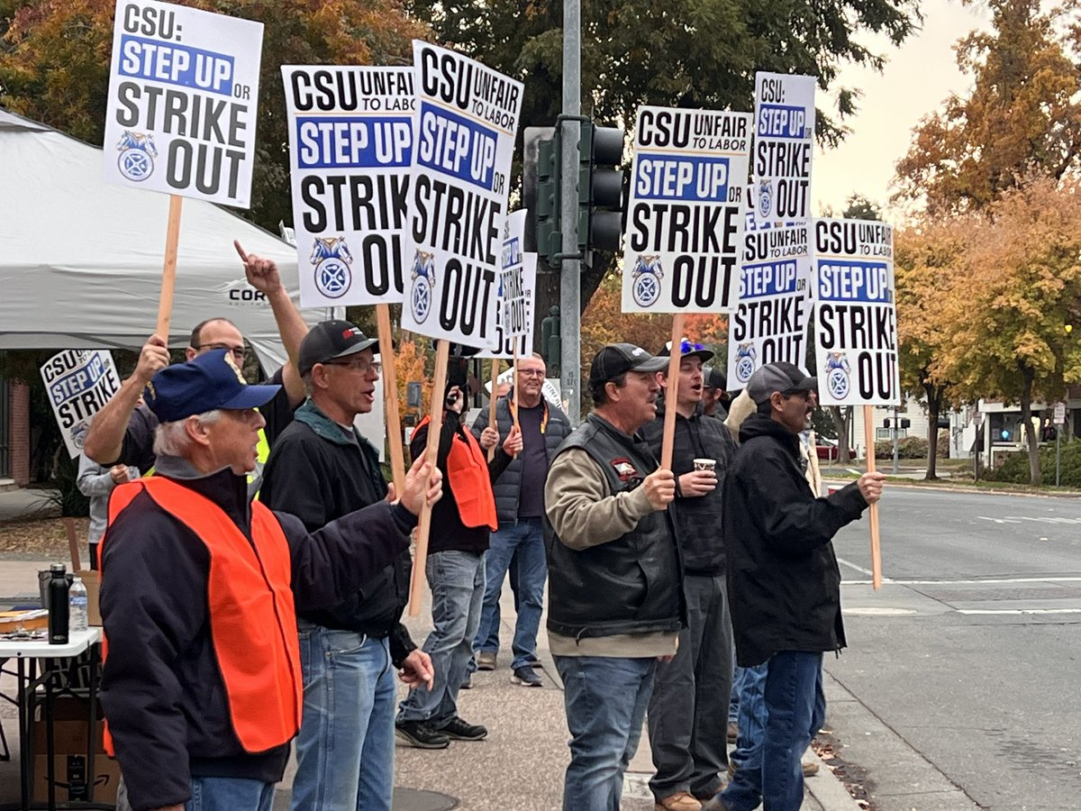 AvaNorgrove's tweet photo. Chico State maintenance workers are on strike this morning, joining more than 1,000 fellow union members across the CSU’s 22 campuses. More information at https://t.co/Ut3aACJ22l, and more coming up at 8:30 on Morning Edition https://t.co/Ovso31Xajb
