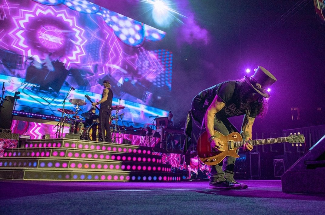 addict_slash's tweet image. #washington #seattle 2023 🇺🇸 @climatepledgearena #climatepledgearena @slash @gunsnroses #Slash #gunsnroses 📷 @htgth ©️