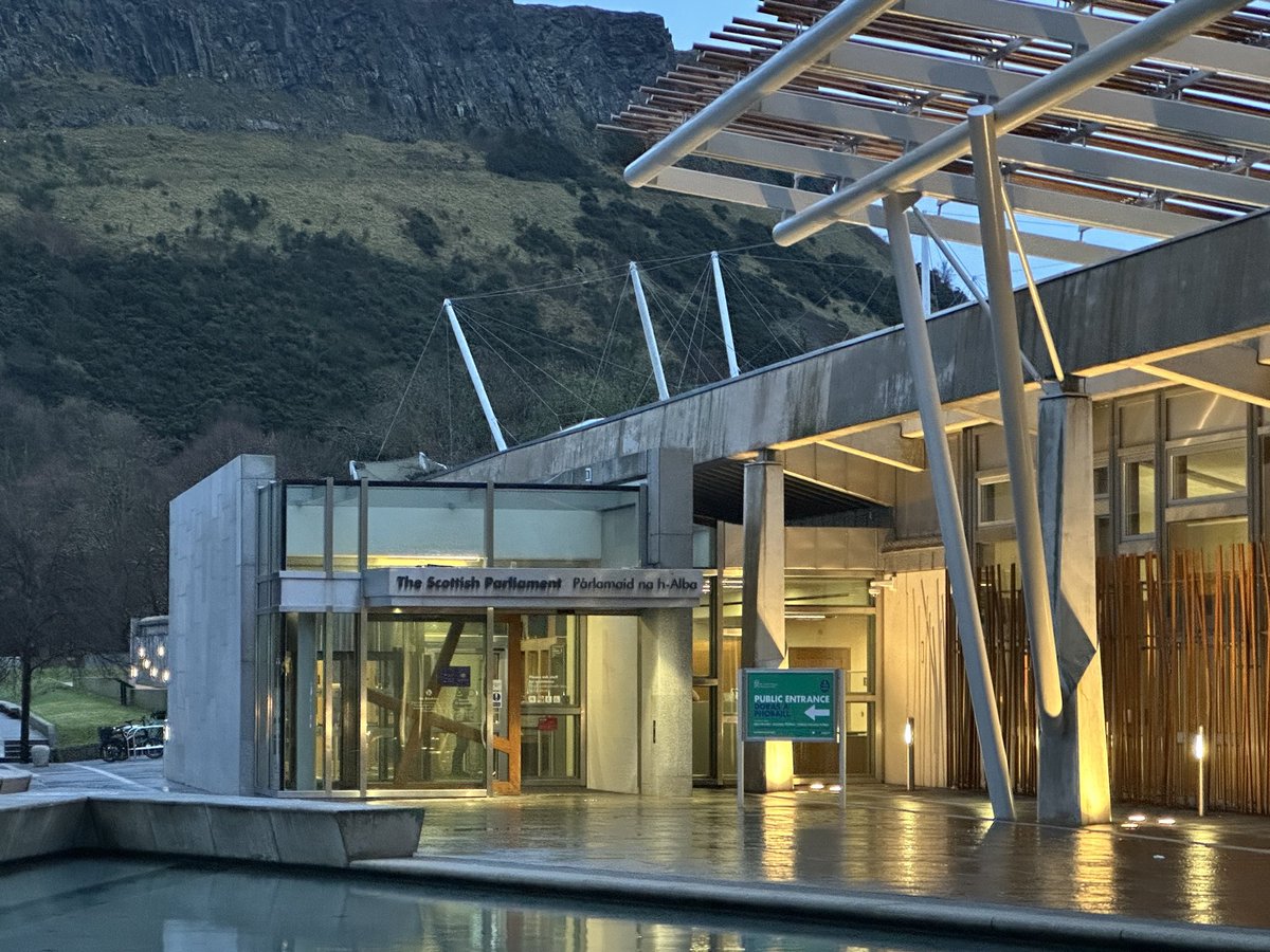 T1_Lesley's tweet image. Having a coffee inside @ScotParl before tonight’s @DiabetesScot event as part of the #TechCollective. #DiabetesTechCantWait #WDD2023 #DiabetesAwareness #DiabetesChat #GBDoc
