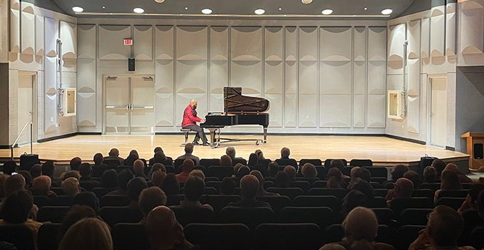 ChopinMiami's tweet photo. Lewis Warren Jr. opened the new season of CHOPIN for ALL at Dillard Center for the Arts in Fort Lauderdale. Isaac Delva, a talented Dillard student, opened for him with a beautiful rendition of Rachmaninoff's Elegy. #chopinmiami #piano #CultureOwl #artsbizmiami #miamilovesarts https://t.co/wVQtjzrpbB