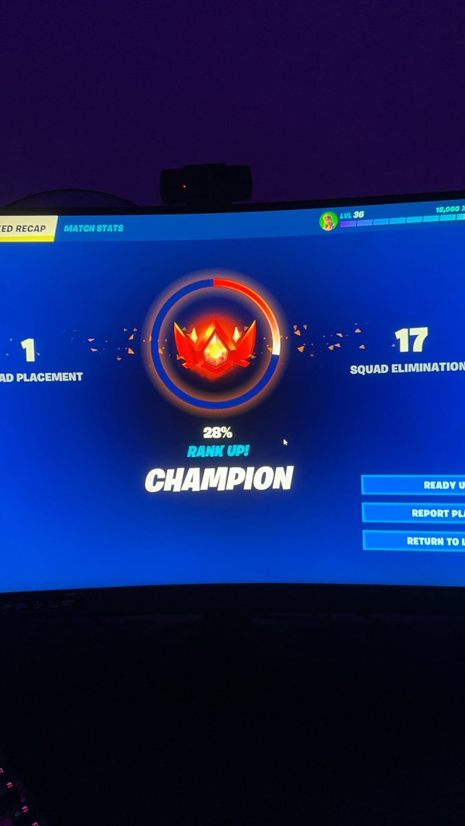 notminhaj's tweet photo. Got to Champs last night.. Should I play the SOLO victory Cup today? https://t.co/TuJvuFytnt