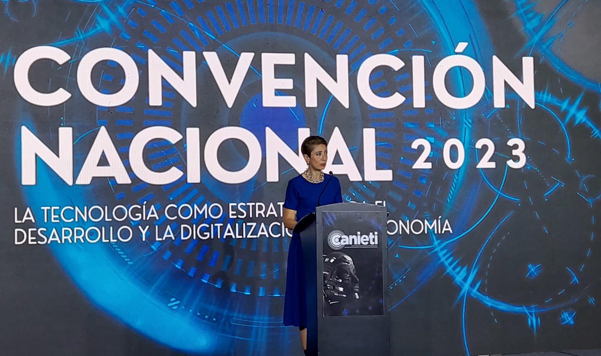 CANIETI's tweet photo. La inauguración de #CANIETI2023 abrió con un poderoso mensaje de los miembros del Presídium, Enrique Yamuni, Presidente de CANIETI, @diegosinhue, @AleGutierrez_mx a través de su representante @LeonAyto; @AGOMEZAIZA, Presidenta @AMITI_Mex y @juarezmojica, Presidente del @IFT_MX. https://t.co/e71psDRUqH