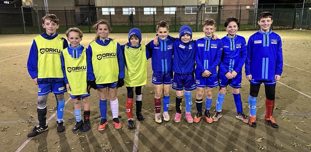780Coaching's tweet photo. It was great to see so many of our TEAM 780 players get into the spirit of Odd Socks day 2023 last night.
Players from all ages sported their odd socks with pride to help awareness of anti bullying week.
β½οΈ #one780 #the780evolution #weare780 #OddSocksDay #AntiBullyingWeek2023β½οΈ https://t.co/s4bsobs4G7