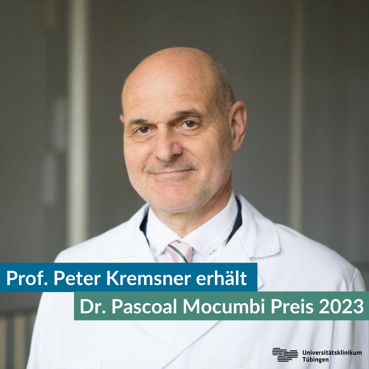 🏆 Letzte Woche wurde Prof. Peter Kremsner im Rahmen des @EDCTP-Forums für sein #Lebenswerk ausgezeichnet. Er erhielt den Dr. Pascoal Mocumbi Prize 2023, eine der höchsten Auszeichnungen im Bereich der #Tropenmedizin.