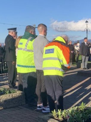 Largs Community First Responders (@largscfrs) on Twitter photo We were honoured to join the remembrance service on Sunday at Largs War Memorial laying a wreath on behalf of <a href="/Scotambservice/">Scottish Ambulance</a> remembering the fallen.
Coordinator Thom layed the wreath on our behalf and is pictured with our friends at <a href="/LargsThistleFC/">Largs Thistle F.C.</a> and @LargsTeam #LestWeForget We were honoured to join the remembrance service on Sunday at Largs War Memorial laying a wreath on behalf of <a href="/Scotambservice/">Scottish Ambulance</a> remembering the fallen.
Coordinator Thom layed the wreath on our behalf and is pictured with our friends at <a href="/LargsThistleFC/">Largs Thistle F.C.</a> and @LargsTeam #LestWeForget
