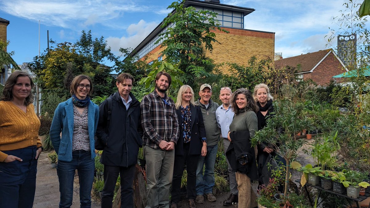 Southwark Biodiversity Partnership are looking for a Volunteer Administrator/Chair to help promote and facilitate the borough’s climate ambitions! Learn more: walworthgarden.org.uk/sbp-volunteer @WildLondon @BOSTSE1 @surreydocksfarm @lb_southwark @BetterBankside @global_gen @Blak_Outside