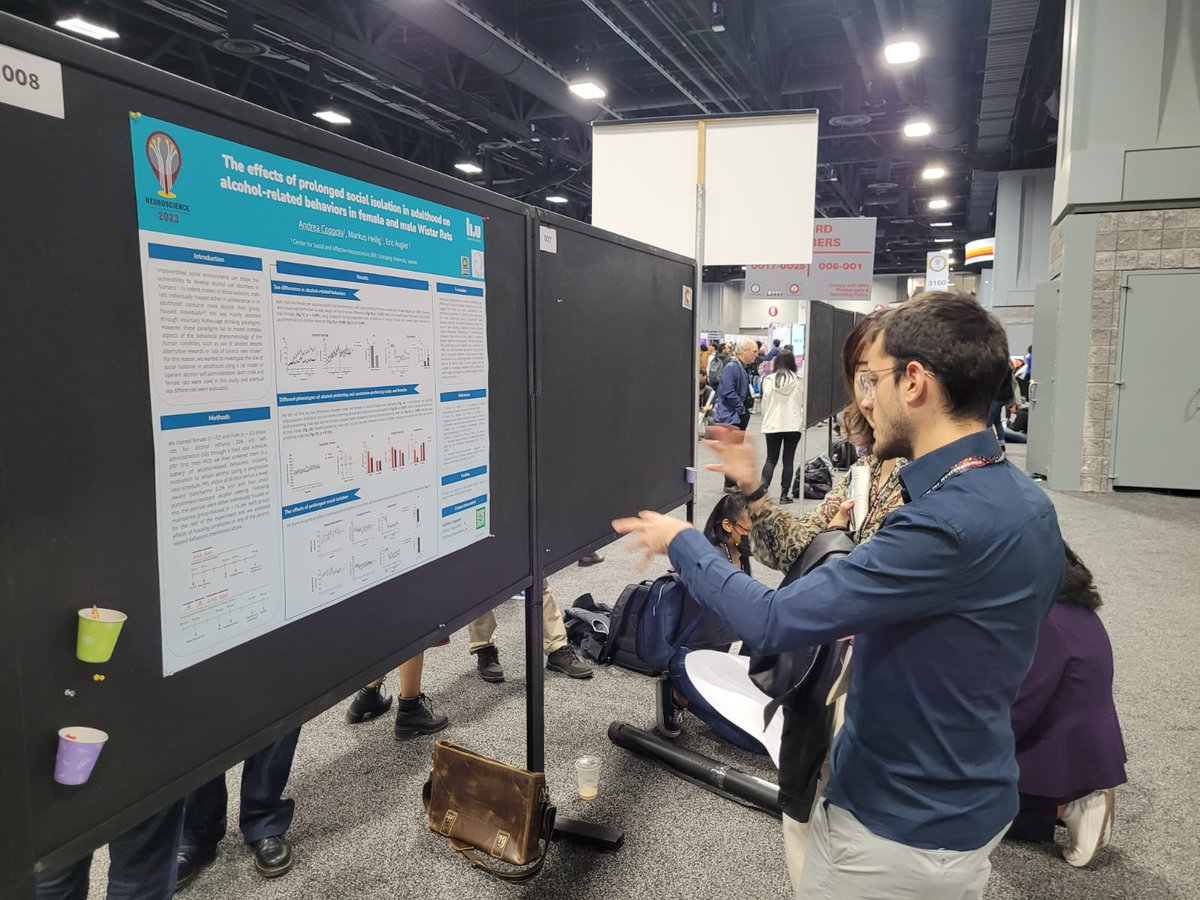 AugierLab's tweet image. After struggling with FedEx to get our posters done we managed to get them early enough to present them.