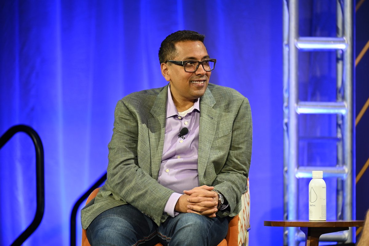 techonomy's tweet image. Jonathan Taylor (Zendicate Ventures),  @PhotonicsJason (@luminartech), and @ChaktiToleti (@caredotai) discussed how their companies are utilizing AI in Orlando  with Juan Santos (Tavistock Development Company) at #Techonomy23