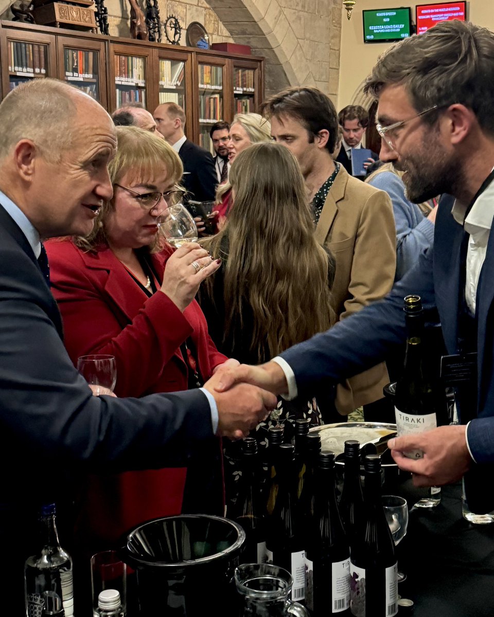 Alongside @NZTEnews & @nzwine, we welcomed Members of the @HouseofCommons & @UKHouseofLords to join us for a taste of NZ wine. Guests were able to learn more about NZ wine and food and what this means under the implementation of the #NZUKFTA 🇳🇿🇬🇧