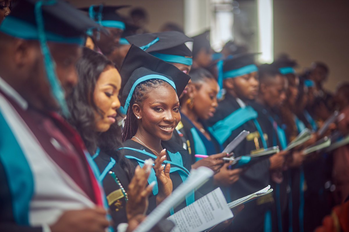 cee_oma's tweet photo. 09/11/023. Was Inducted into the Medical rehabilitation therapist board of Nigeria. 
It's been God all along,  he made my dream a reality .
I'm Officially a licensed physiotherapist 🥳🥳❤️❤️ 
#physiotherapy 
#022physiotherapists https://t.co/OtJebSW59v