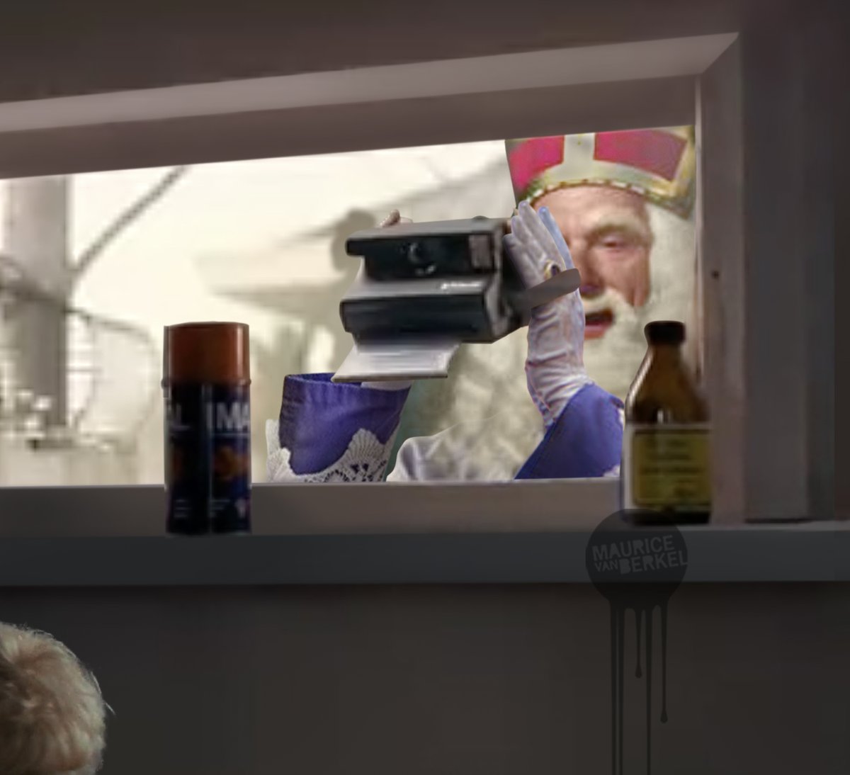 Maurice van Berkel (@mvan_berkel) on Twitter photo "En hoe denkt Sinterklaas al die cadeaus te gaan betalen? Cash, Diners Club, Visa, American Express…?"
#sinterklaasjournaal #kees "En hoe denkt Sinterklaas al die cadeaus te gaan betalen? Cash, Diners Club, Visa, American Express…?"
#sinterklaasjournaal #kees
