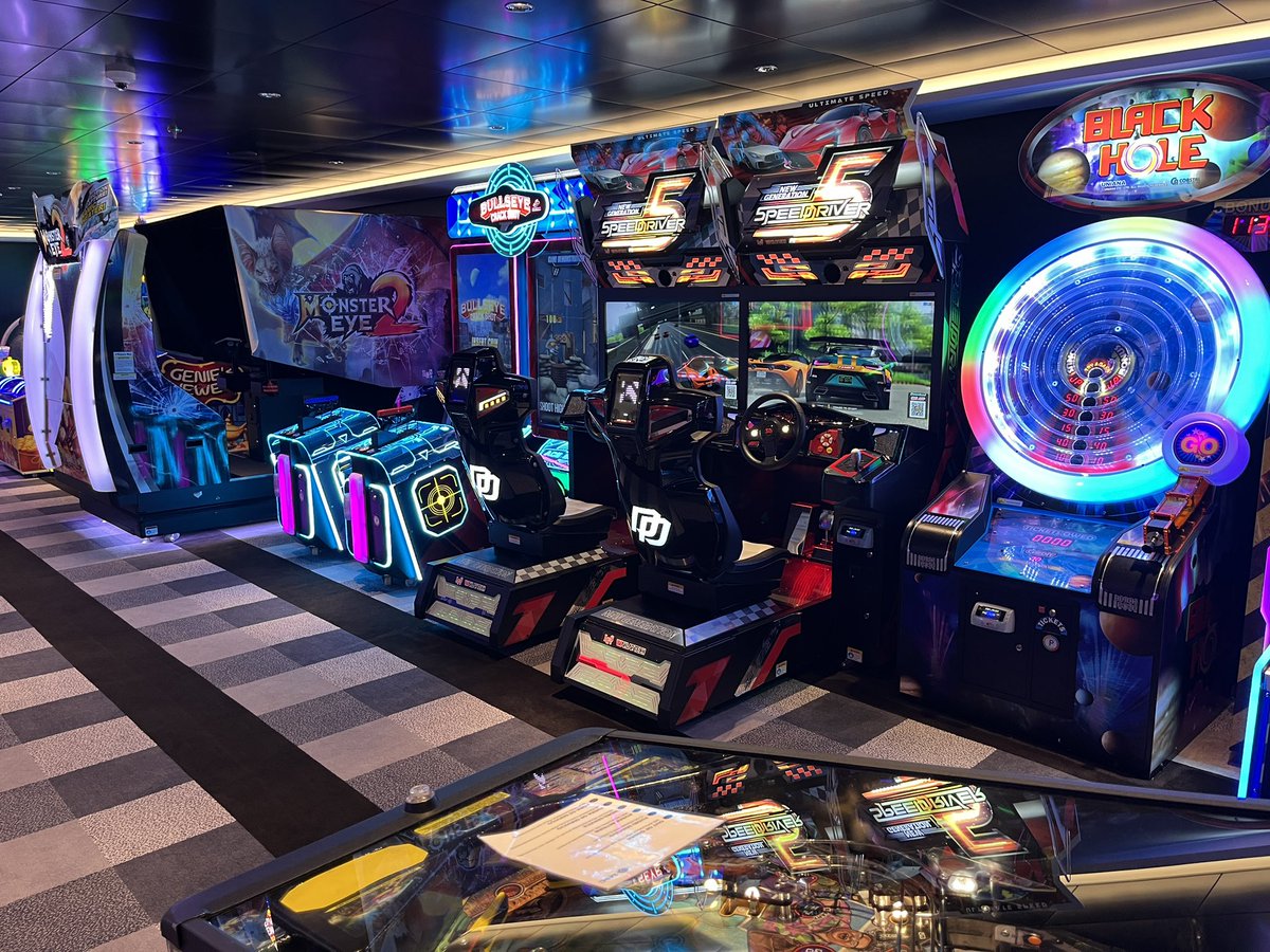 AlinMarkTravel's tweet photo. We had some fun this afternoon in the #sportplex on @MSC_Cruises_UK #euribia 🛳️ whilst the weather was poor outside 🌧️🌧️ we enjoyed a game of #bowling 🎳 and some arcade games 🕹️👾
#rockittillyoudockit https://t.co/gluh9SJBMm