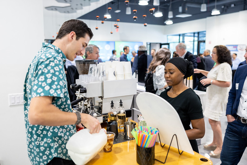 STATION_Dallas's tweet image. Looking for ways to cultivate relationships in the startup ecosystem? Join us in Dallas THIS FRIDAY (11/17) for Cup of Capital, co-hosted by @UT_Dallas! ☕💸

🤝 Get introduced to other entrepreneurs &amp;amp; investors!
⚙️ Meet the CF community!

➡️hubs.ly/Q025T0Kc0