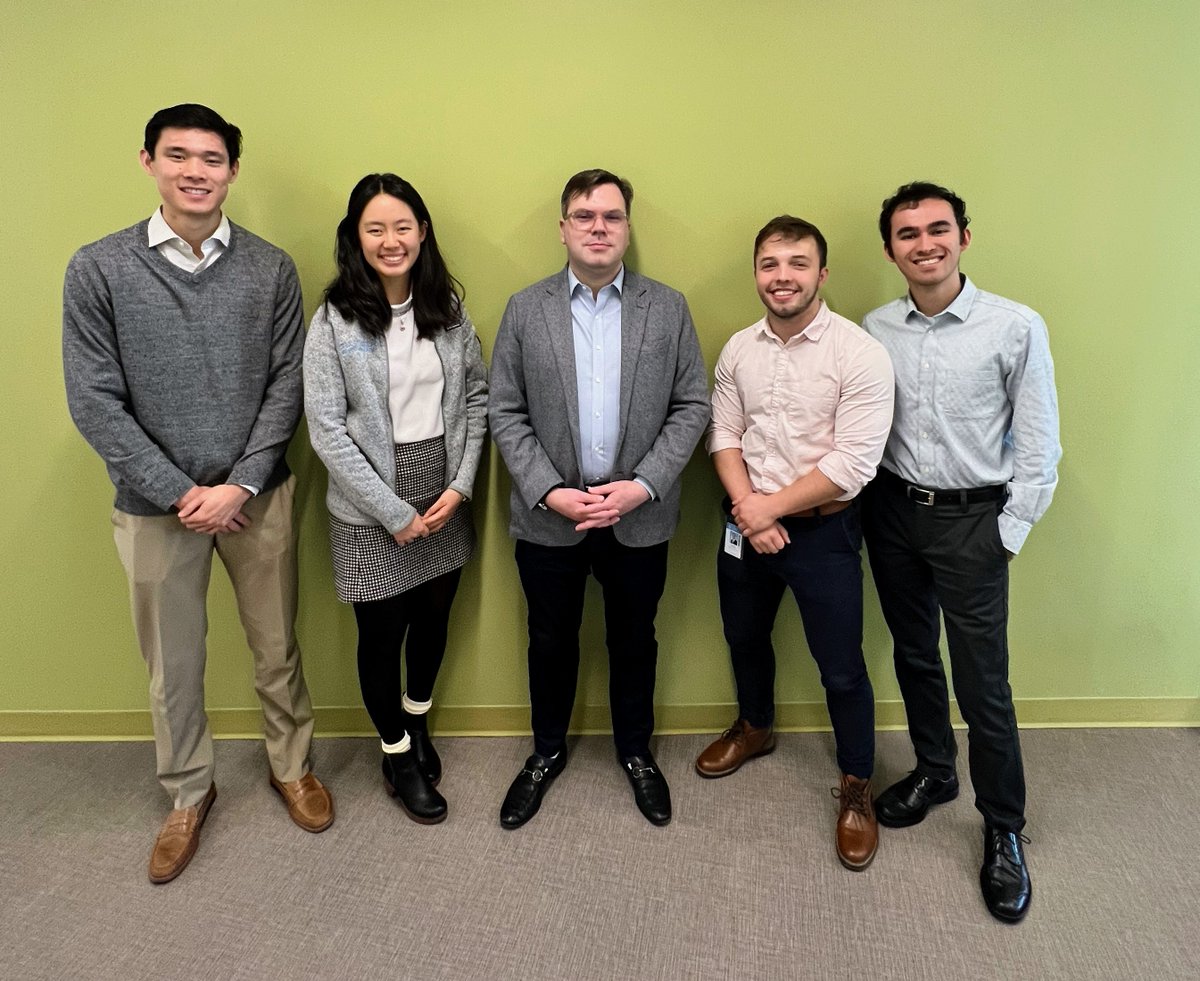 Thank you💙to Brian Miller, MD, MBA, MPH for speaking with our MD-PhD Students at lunch on JBG Student Research Day! 🩺🔬Co-President:  Zach Schrank, Co-VPs of Student Research Day: Max Finkelstein, Chelsea Li, Co-VP of Research Opportunities: Ben Lau @DrBrian4Health #uncmdphd