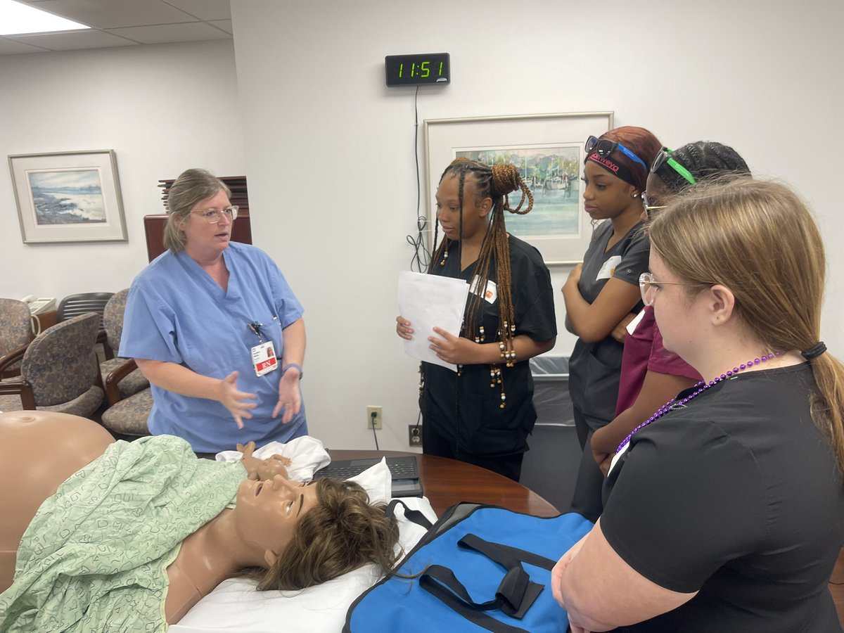 VBHSGUIDANCE's tweet photo. What a great day!! Thanks, Cleveland Clinic. @SDIRC_SUP @sdircci @sdirccte https://t.co/QFW4rloXII