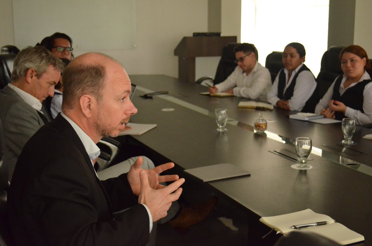 #Inocar recibió la visita del equipo de Reducción de Riesgos de #PaísesBajos (Dutch Risk Reduction Team) para tratar temas sobre la asesoría en gestión del agua, específicamente en erosión costera.