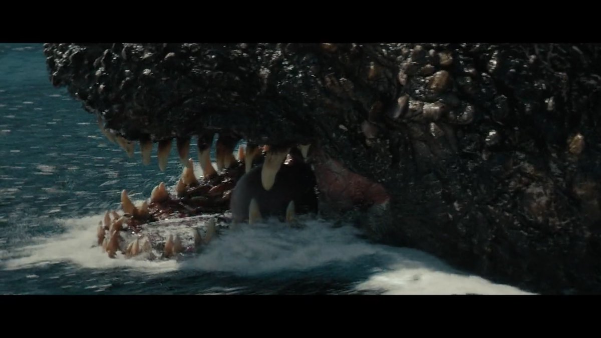 iwati3236's tweet photo. シン・ゴジラからのマイゴジへのCGの進化をよく言われるが、これに関しては庵野監督がゴジラのCGにリアル感ではなく、特撮着ぐるみのビニール感を優先させて白組に作らせたからというのが1番大きいと思う。だから、あえてめちゃくちゃ苦労したんだと思うよ。 https://t.co/ImjPRF5M5i