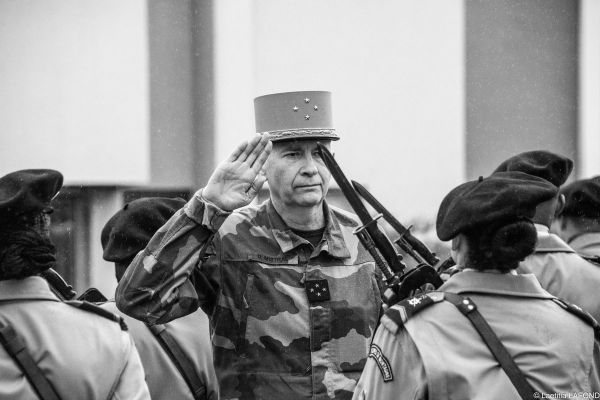 Defense_sud_est's tweet image. Aujourd’hui le #GML Denis Mistral, était en visite de commandement au @7RMATofficiel 🪖