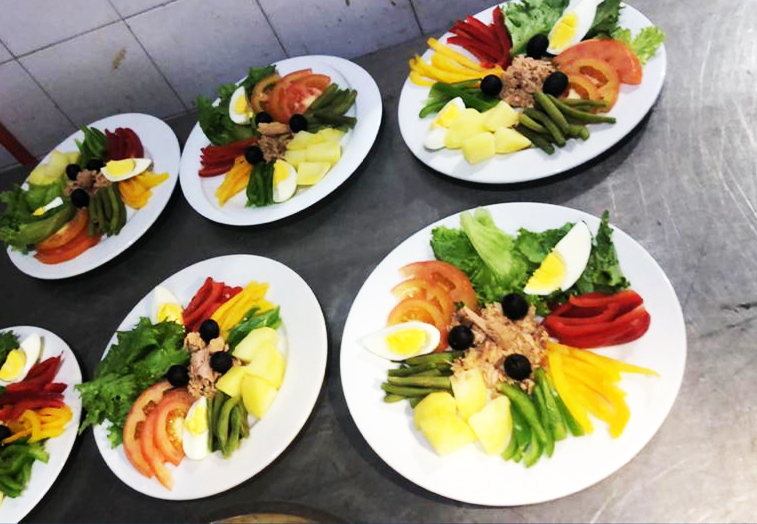 enfht's tweet photo. REPAS GOURMANDS ET ÉQUILIBRÉS CONCOCTÉ PAR NOS ÉTUDIANTS
@MinTour_Loisirs 
@ATouristique 
@TourismeSenegal 
@AEnfht https://t.co/KW9XqegaFx