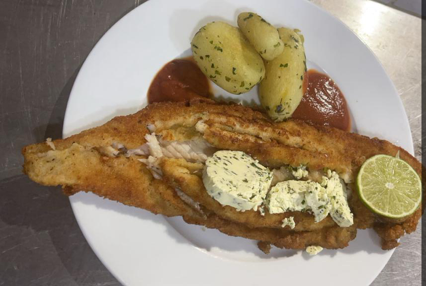 enfht's tweet photo. REPAS GOURMANDS ET ÉQUILIBRÉS CONCOCTÉ PAR NOS ÉTUDIANTS
@MinTour_Loisirs 
@ATouristique 
@TourismeSenegal 
@AEnfht https://t.co/KW9XqegaFx