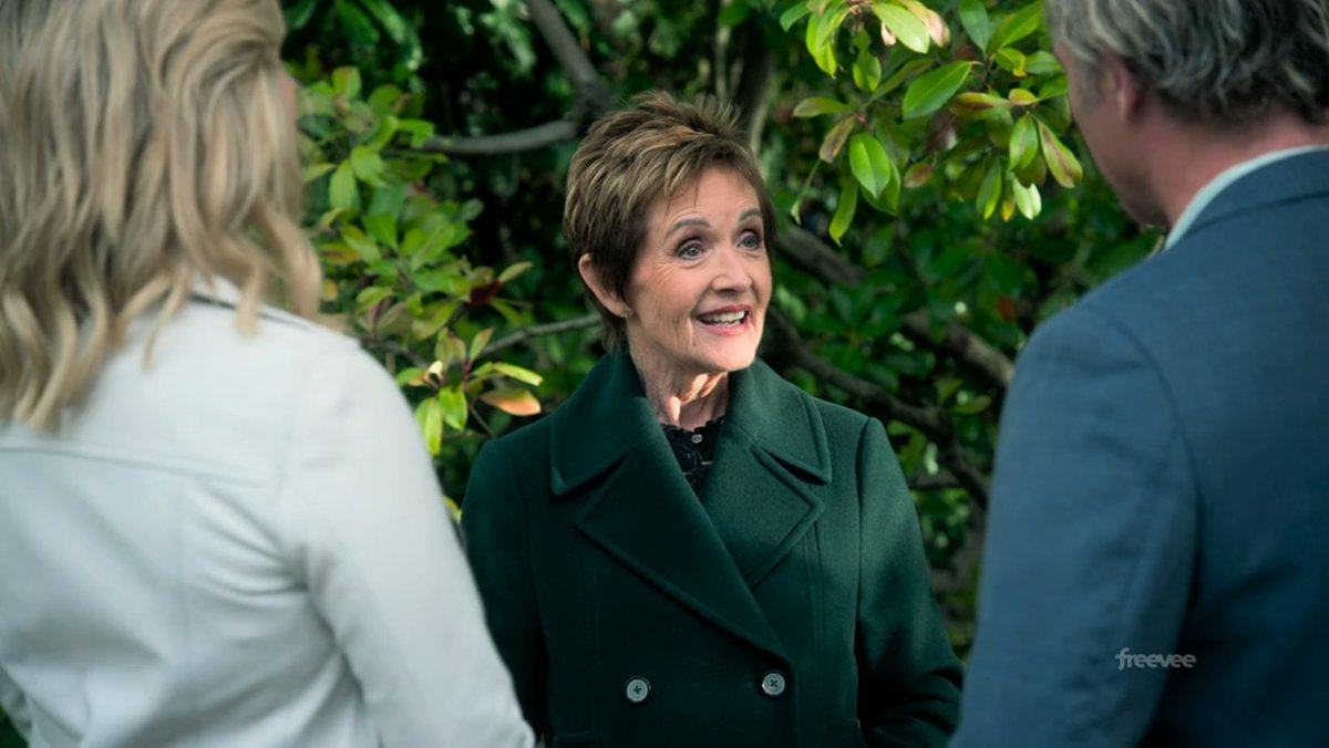 WhatsSusanDoing's tweet photo. Susan is wearing her best coat to go and buy muffins two years ago in July 2022. #WhatsSusanDoing #WearingHerBestCoatToGoAndBuyMuffinsTwoYearsAgoInJuly2022 #YouDoTheMaths #ActuallyDont #Neighbours https://t.co/3hb9vfzVxs