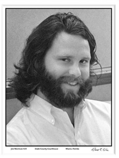 lizardking_jim's tweet photo. . @JimMorrison at his trial – Dade County Courthouse, October 30, 1970. Smiling Jim! https://t.co/CdIKC3M0MX