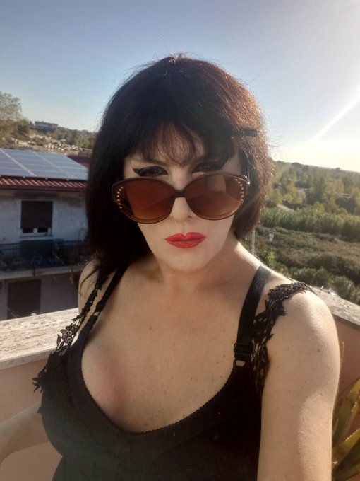 Hi guys how are you? https://t.co/v2Xx2WLINa #camgirlِ#trans #shemale https://t.co/X0DjLWcA62<a href="/tag/shemale"class="tags"><span>#shemale</span></a>