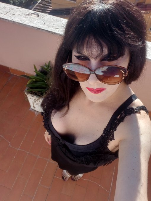 Hi guys how are you? https://t.co/v2Xx2WLINa #camgirlِ#trans #shemale https://t.co/X0DjLWcA62<a href="/tag/shemale"class="tags"><span>#shemale</span></a>