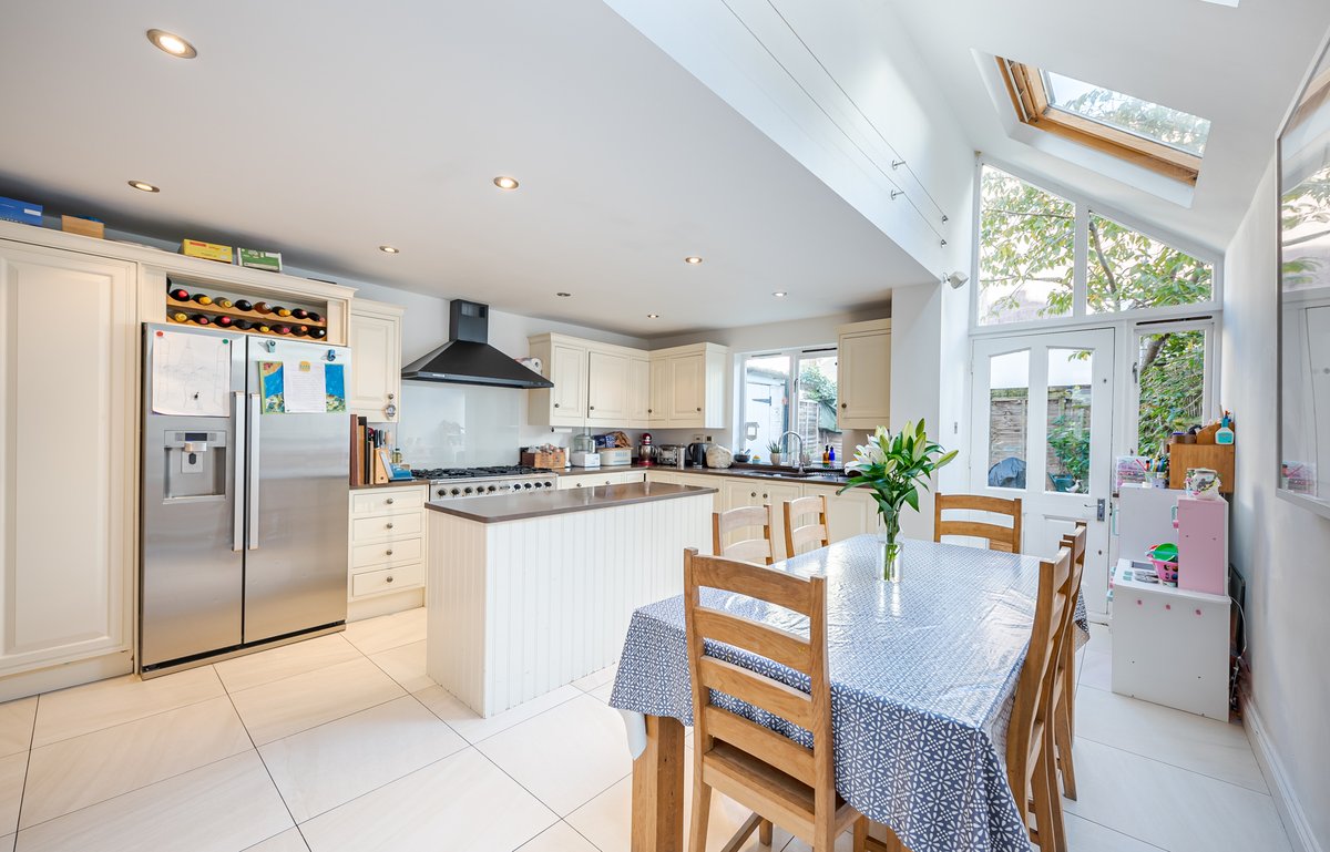 NobleEstatesLDN's tweet image. SOLD STC! This marks the 6th house sold on Mysore Road - Amazing work from our Sales Team 👏 what a result!

If you are also thinking of selling your home, or simply want to have a chat about the current market, give us a call! We'd be delighted to help! 📞

#property #SoldSTC