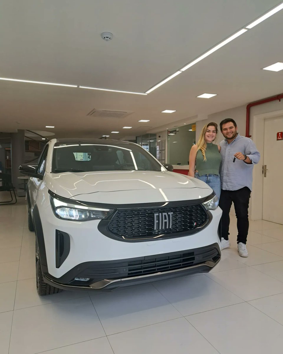Que disfrutes de tu Nuevo #fiat Fastback mi amigo Diego. 🎉🥳

Muchas gracias por la preferencia, confianza en mi trabajo y por elegir el #suvcoupe más exclusivo en su segmento. 🤝🫡

¡Bienvenido a la familia @fiatpy ! 🇮🇹🔝

Contacta al 0972-790722 y agendamos tu test drive. 😎