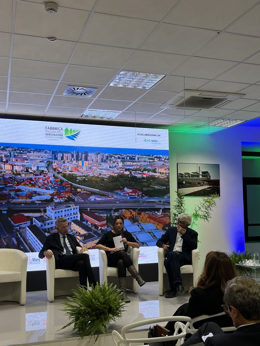 Raffaele Vaccaro (@raffavaccaro) on Twitter photo Siamo a Napoli insieme al Sindaco <a href="/GaeManfredi/">Gaetano Manfredi</a> e l’Assessore regionale per le startup e l’innovazione Valeria Fascione 🚀
Si inaugura la #fabbricaitalianadellinnovazione che diventerà l’incubatore napoletano per la green & blue economy 🍃🌊 Siamo a Napoli insieme al Sindaco <a href="/GaeManfredi/">Gaetano Manfredi</a> e l’Assessore regionale per le startup e l’innovazione Valeria Fascione 🚀
Si inaugura la #fabbricaitalianadellinnovazione che diventerà l’incubatore napoletano per la green & blue economy 🍃🌊